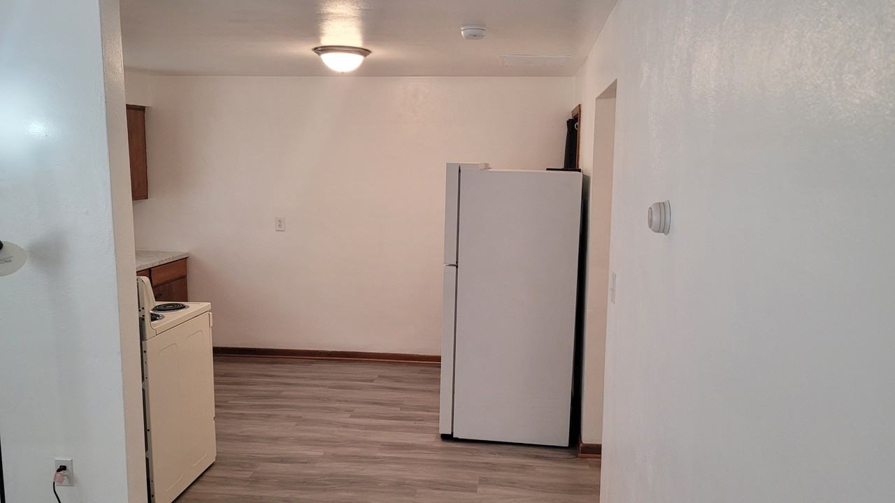 342 Maryland Ave #C - Photo 4 of 14