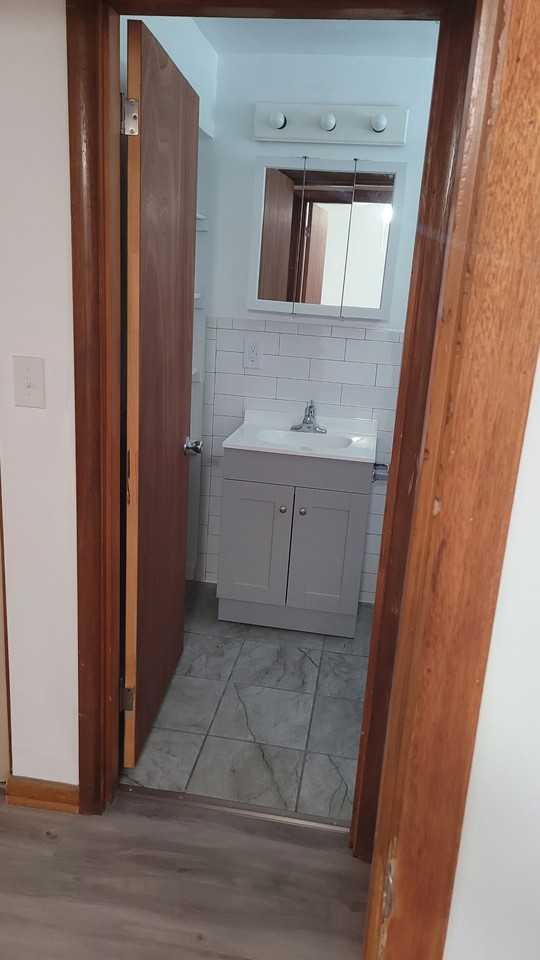 342 Maryland Ave #C - Photo 7 of 14
