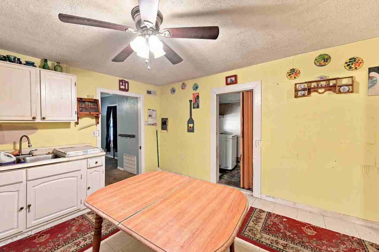 1404 Cody St #NA - Photo 6 of 21