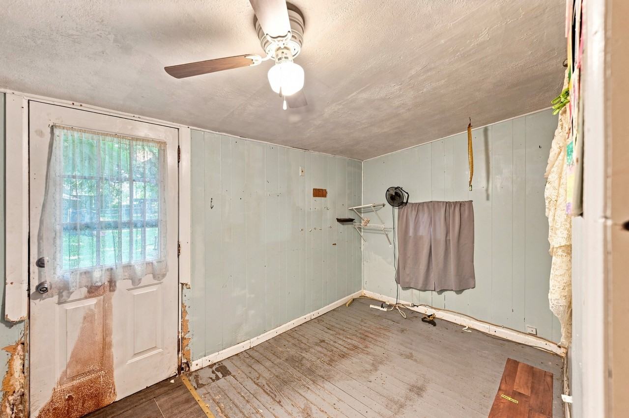 1404 Cody St #NA - Photo 7 of 21