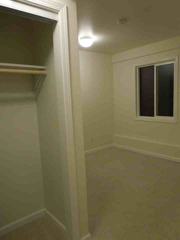 250 Allen Dr - Photo 6 of 14