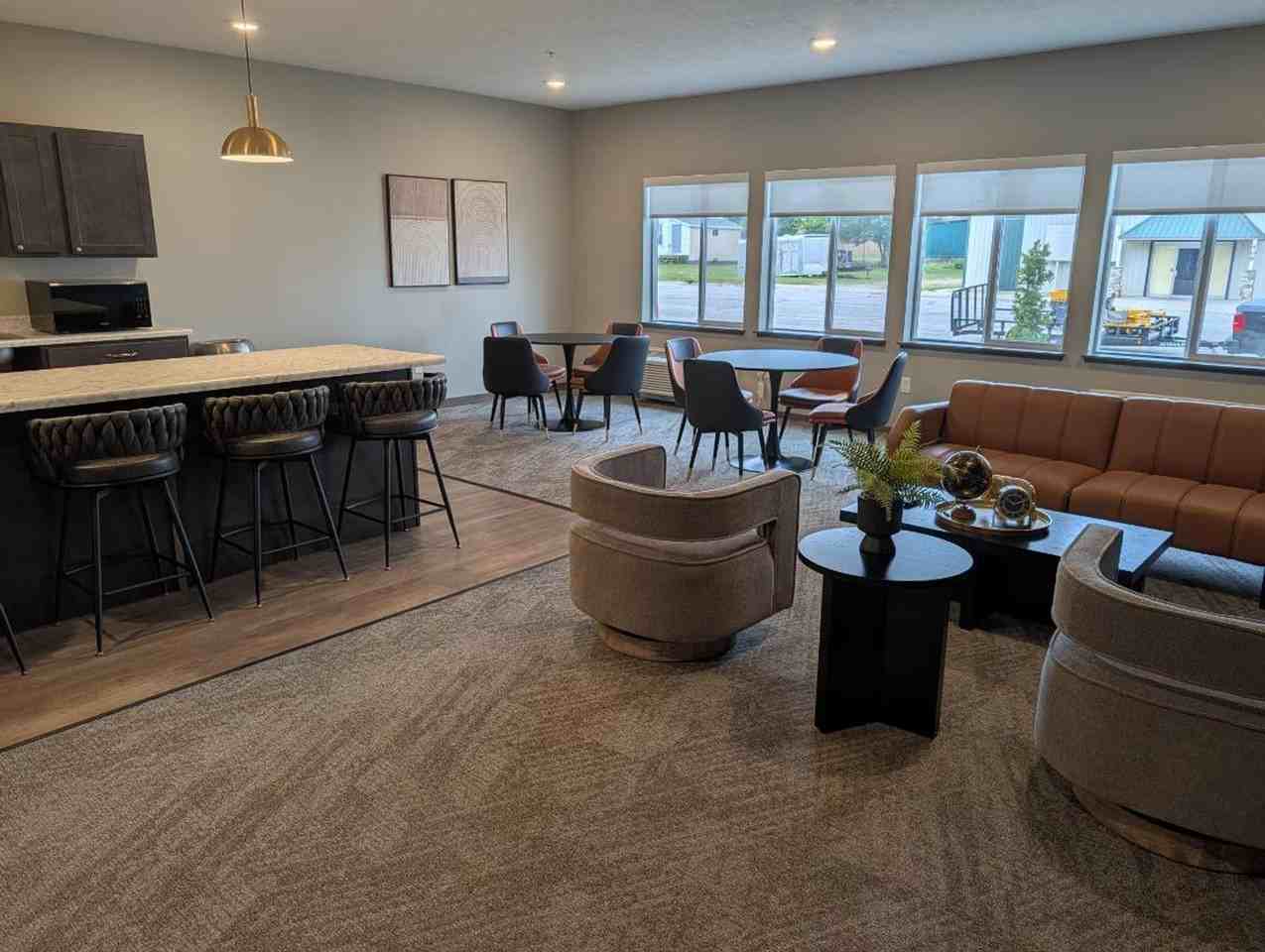Deer Creek Apartments - Photo 5 of 17