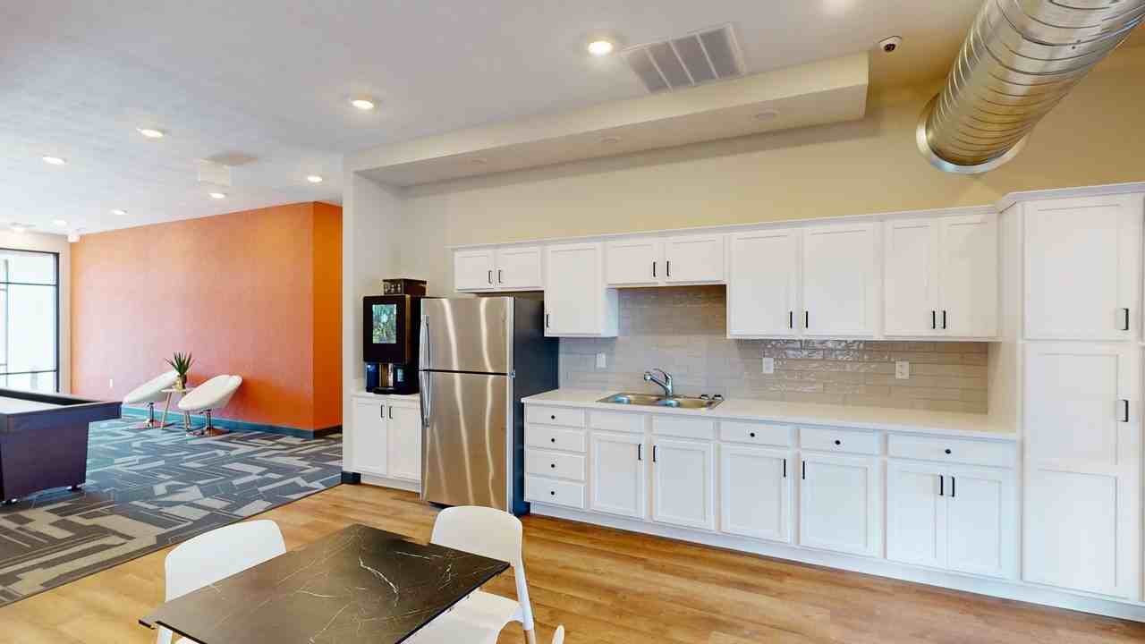 PowderHaus Apartments & Townhomes - Photo 3 of 22
