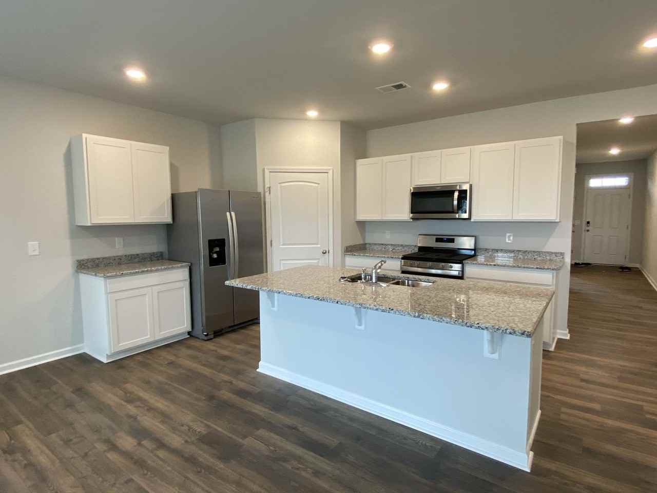5058 Hunters Village Dr - Photo 3 of 30