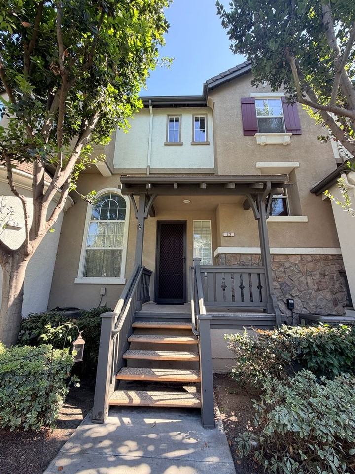 23 Tulare Dr