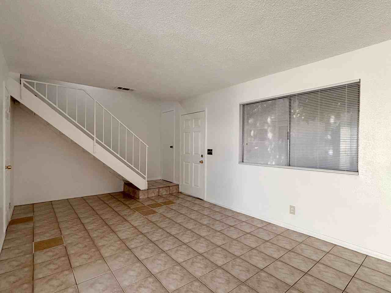 4651 Mill Valley Dr - Photo 4 of 16
