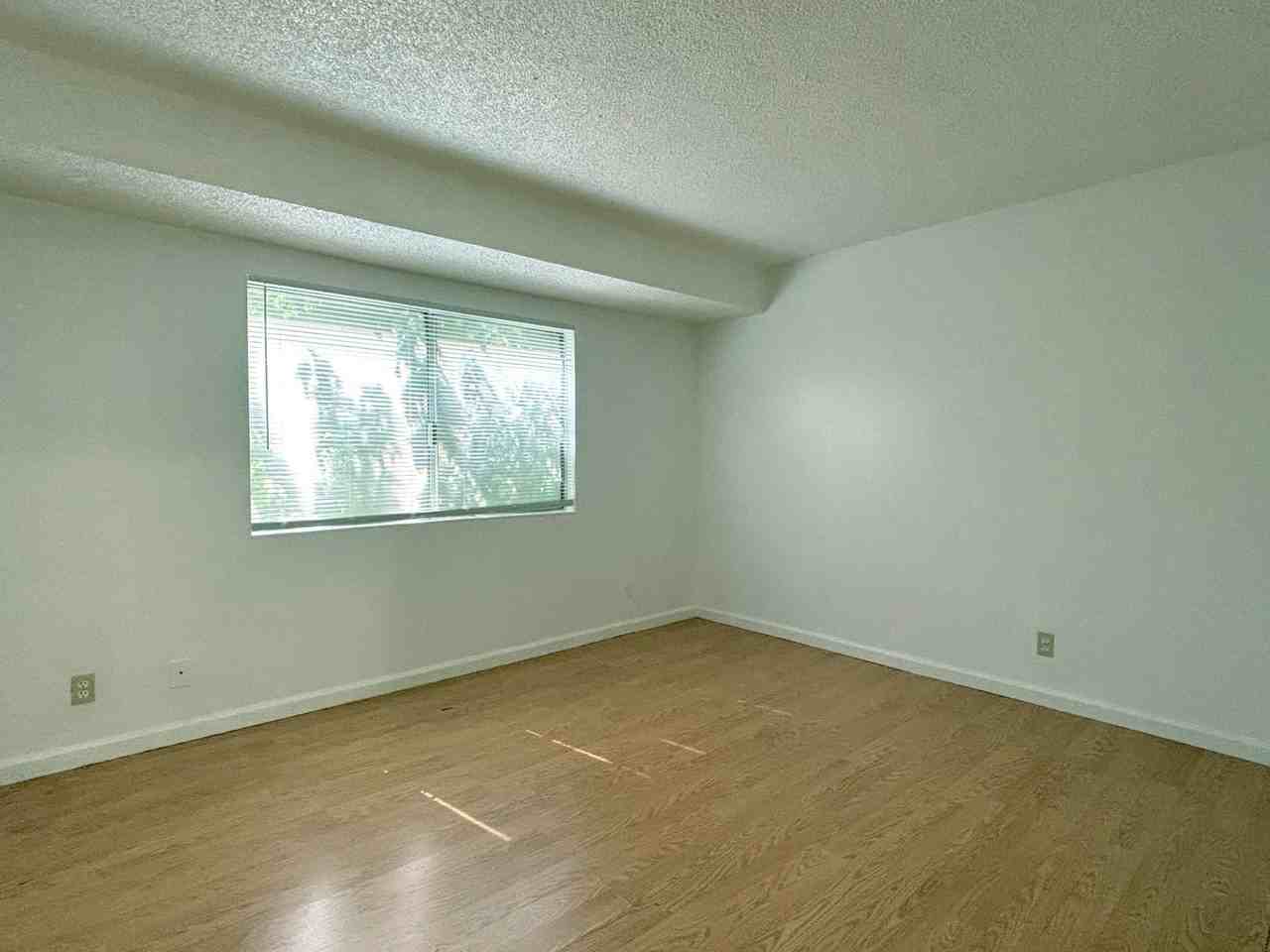 4651 Mill Valley Dr - Photo 5 of 16