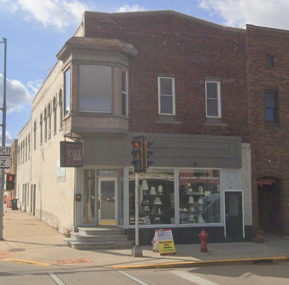 153 E 2nd Street - Photo 7 of 16