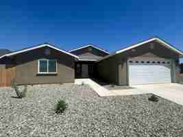 featured image of 820 N Cypress St
