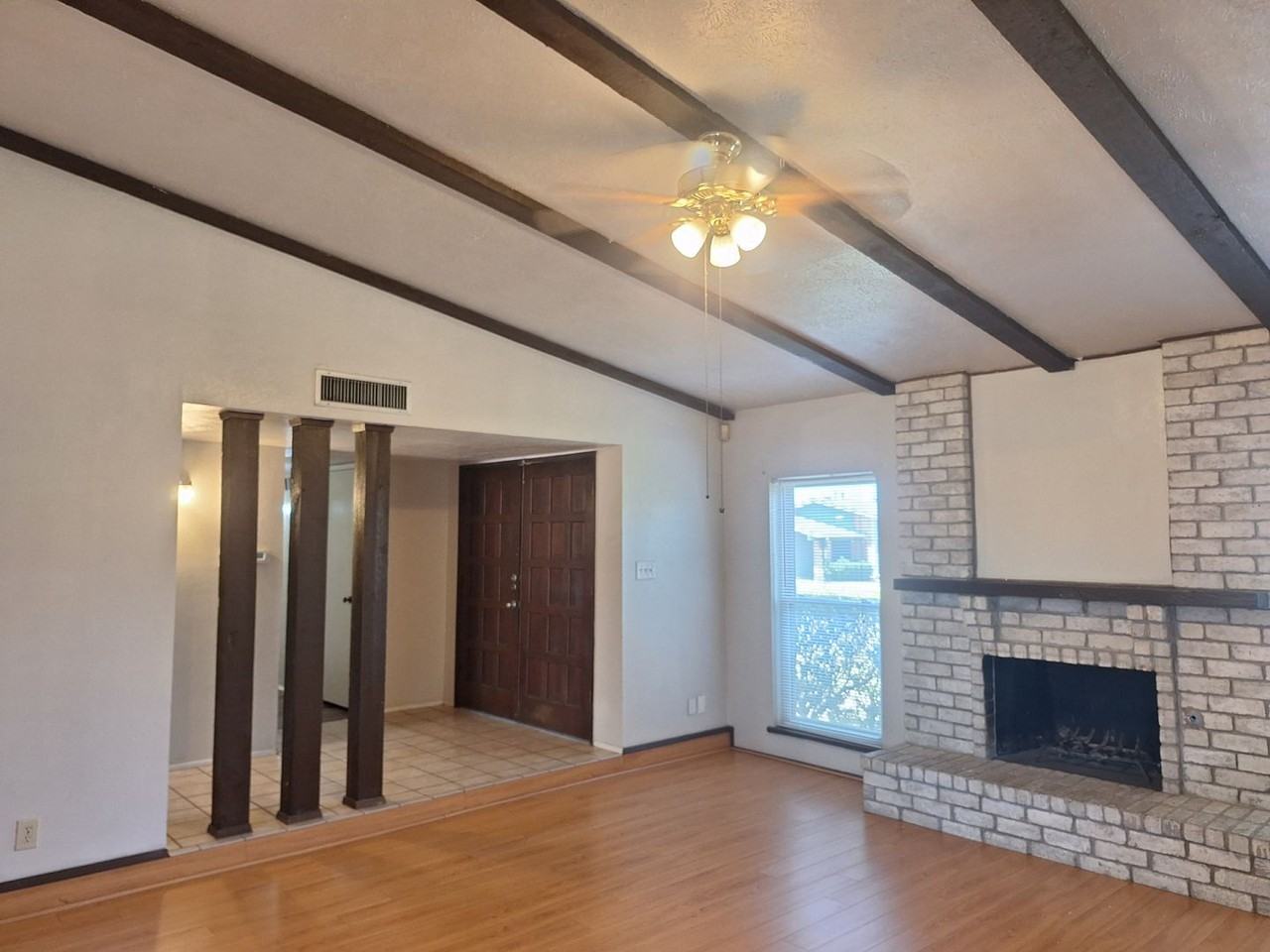 10238 White Elm Rd - Photo 4 of 26