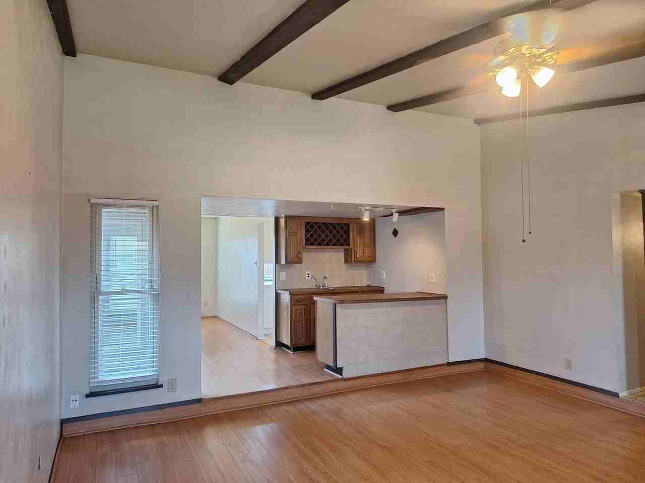 10238 White Elm Rd - Photo 5 of 26