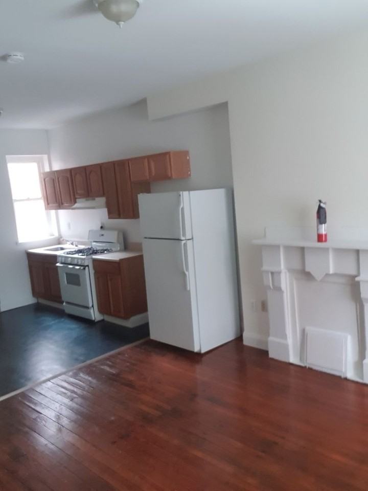 1340 S Markoe St - Photo 4 of 17