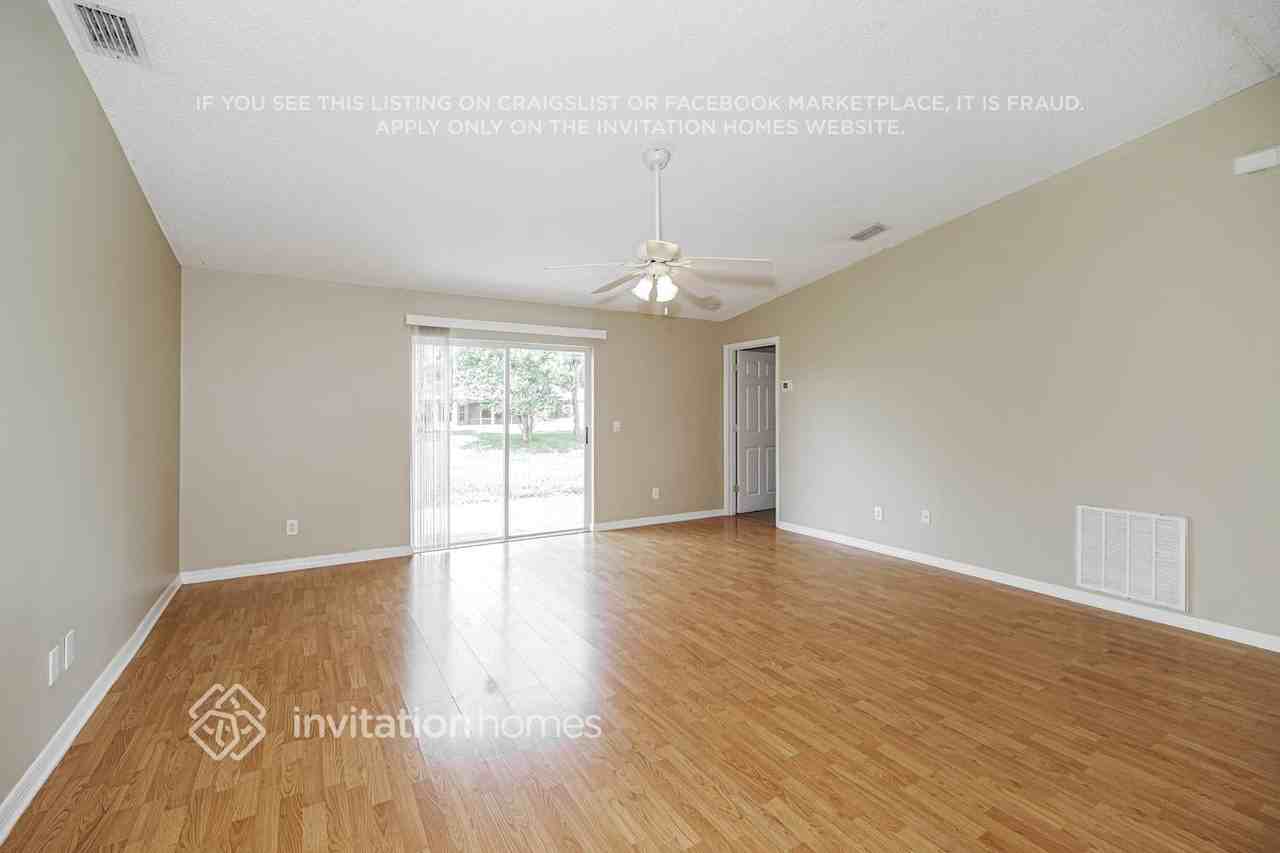 1460 Casa Rd - Photo 3 of 17