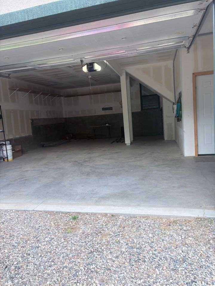 1679 Rosalie Dr - Photo 2 of 19
