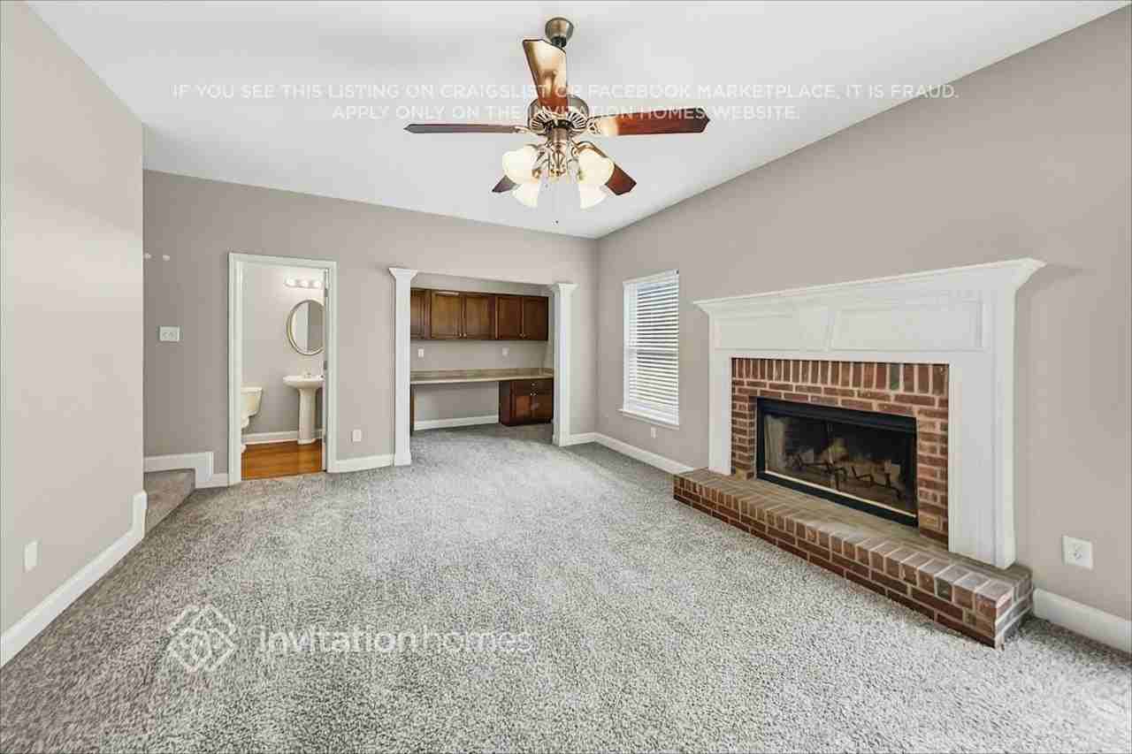 154 Shoal Park Dr #59 - Photo 4 of 21