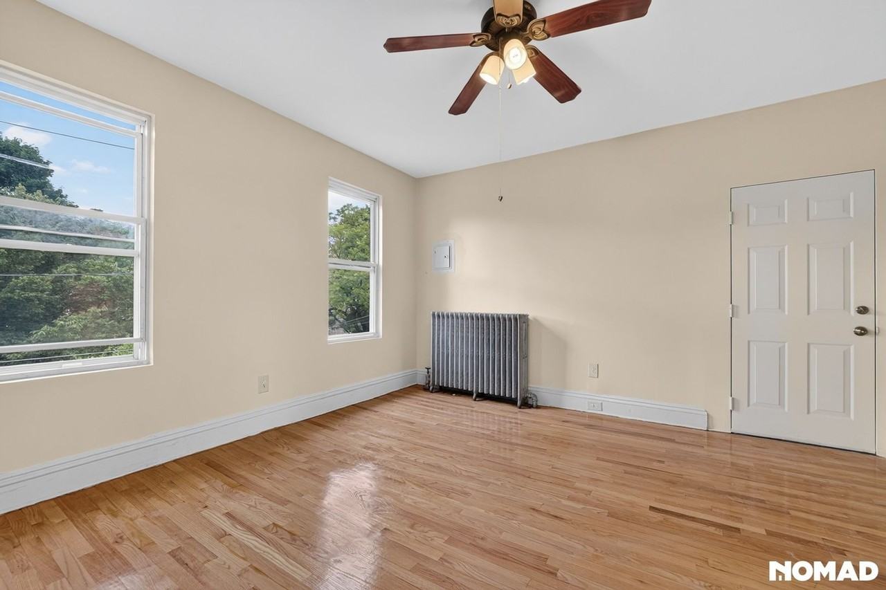 17 Grand St - Photo 3 of 31