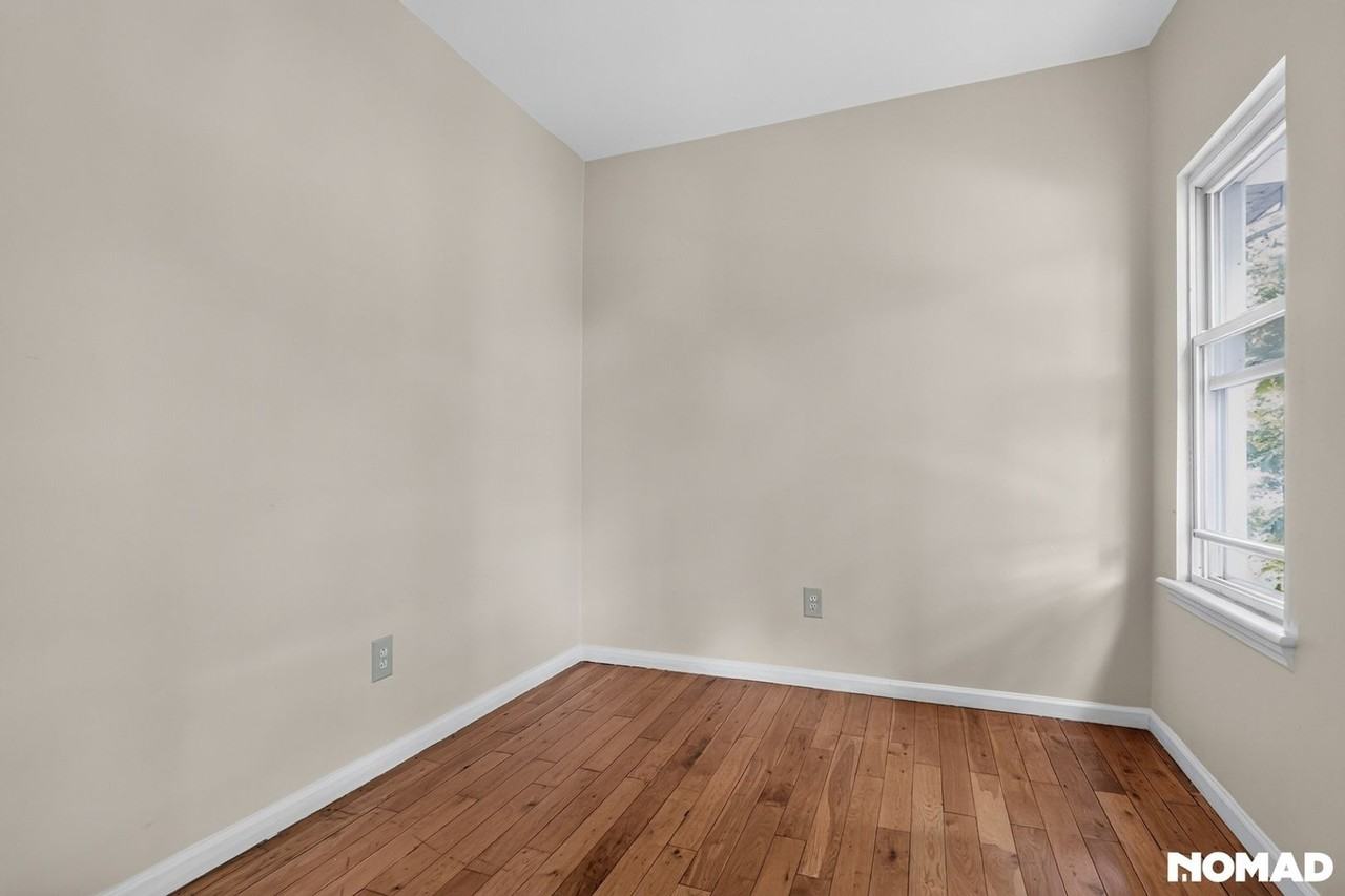 17 Grand St - Photo 7 of 31