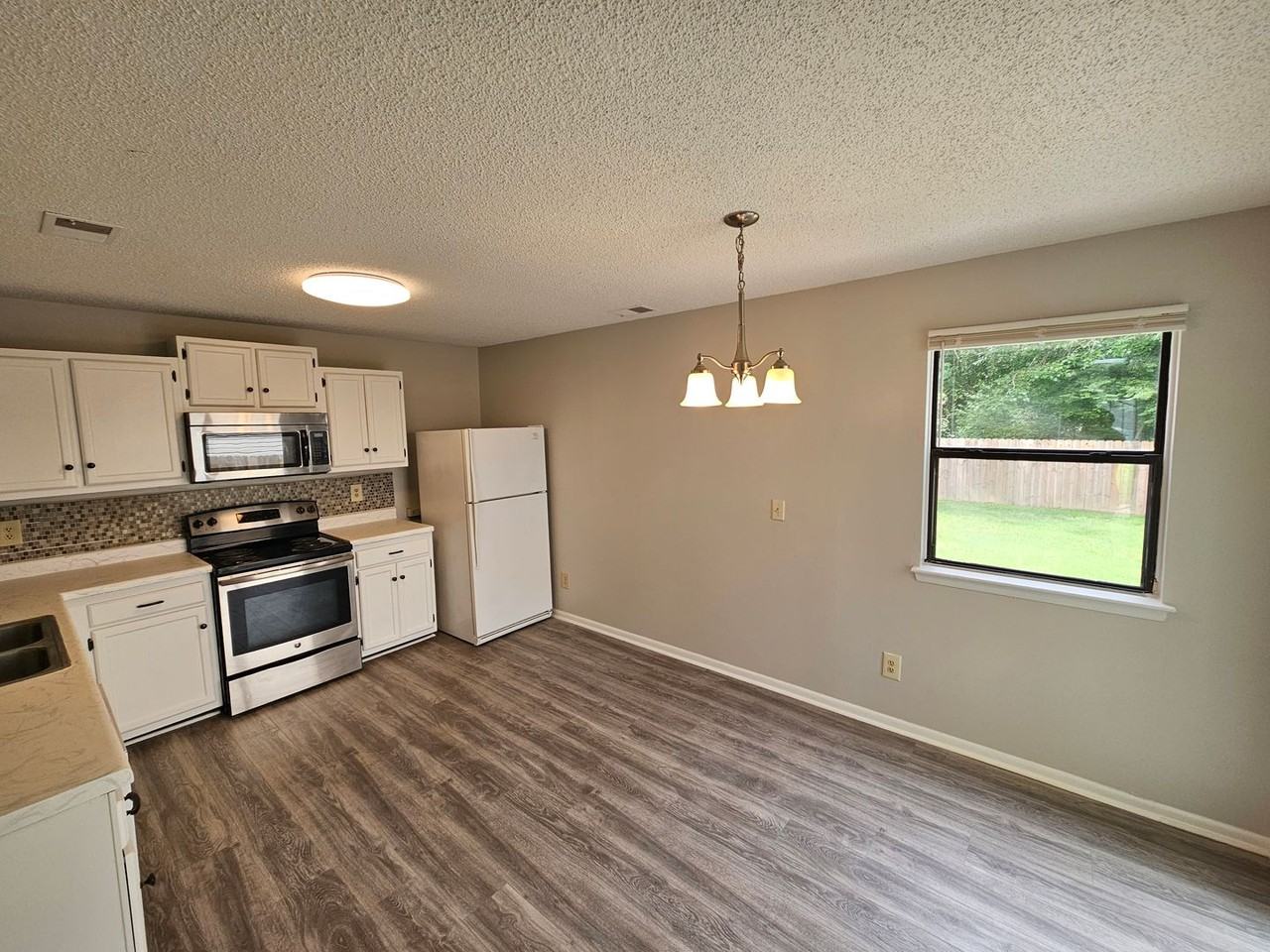 3819 Georgia Ct - Photo 7 of 24