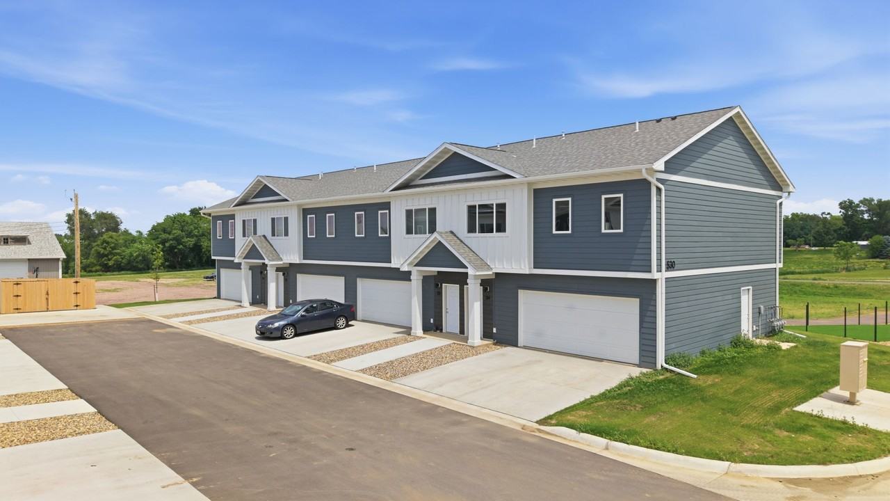 Overlook Apartments - Photo 4 of 50