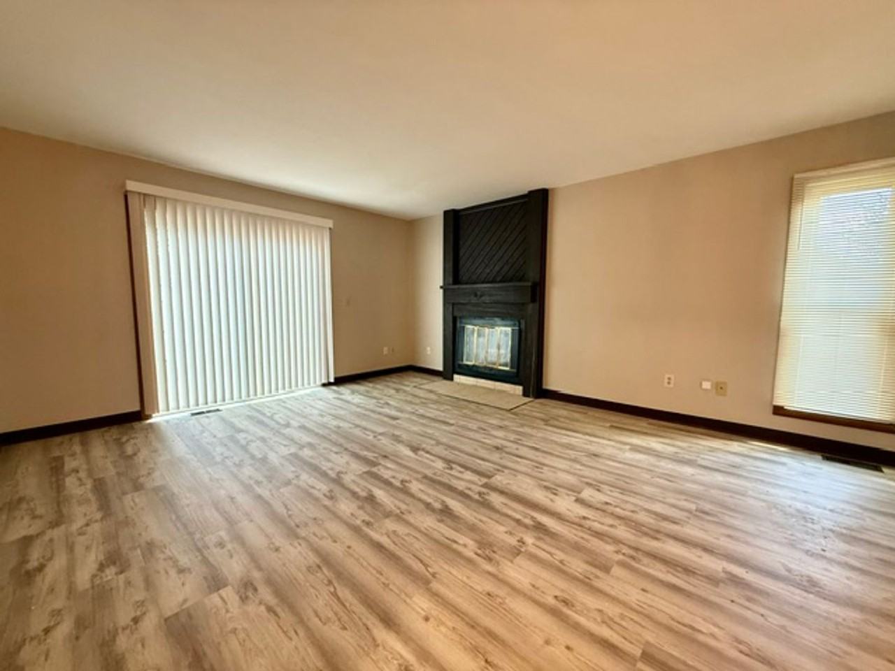 2539 2537/2 Lexington Ontario Rd #2539 - Photo 5 of 11
