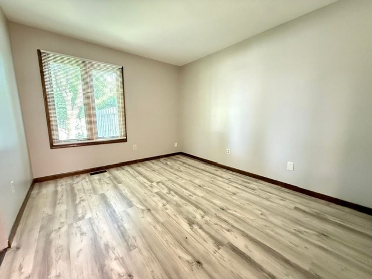 2539 2537/2 Lexington Ontario Rd #2539 - Photo 6 of 11
