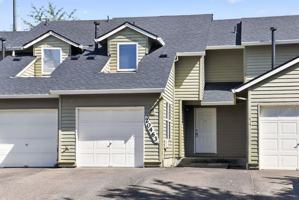 featured image of 20463 Sw Midline St