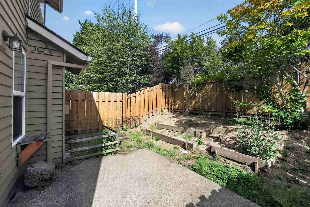 20463 Sw Midline St - Photo 2 of 15