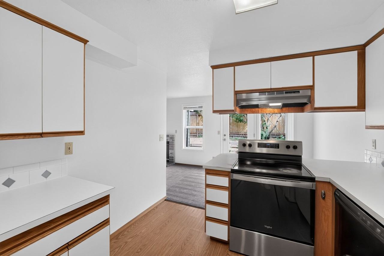 20463 Sw Midline St - Photo 3 of 15