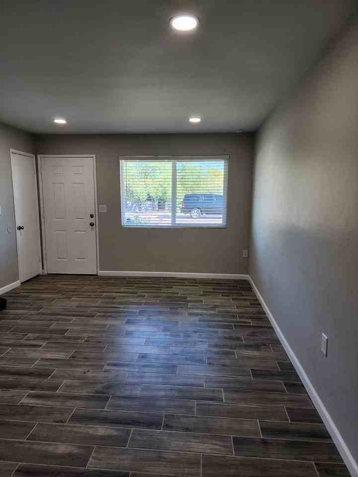 1041 W Elna Rae St - Photo 2 of 21