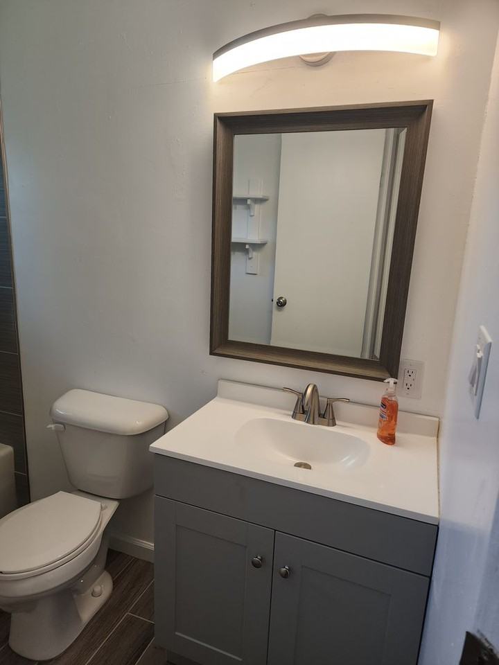 1041 W Elna Rae St - Photo 7 of 21