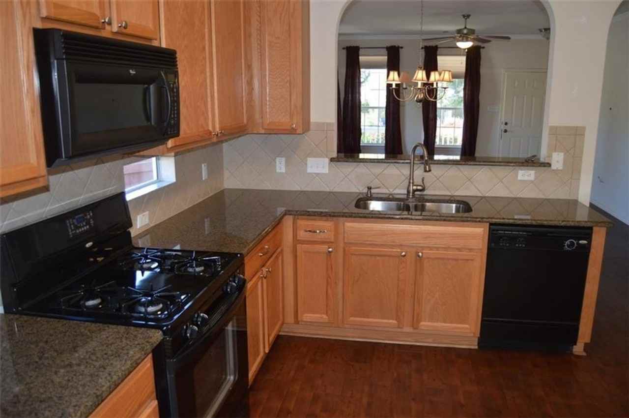 8312 Minnesota Ln - Photo 4 of 21