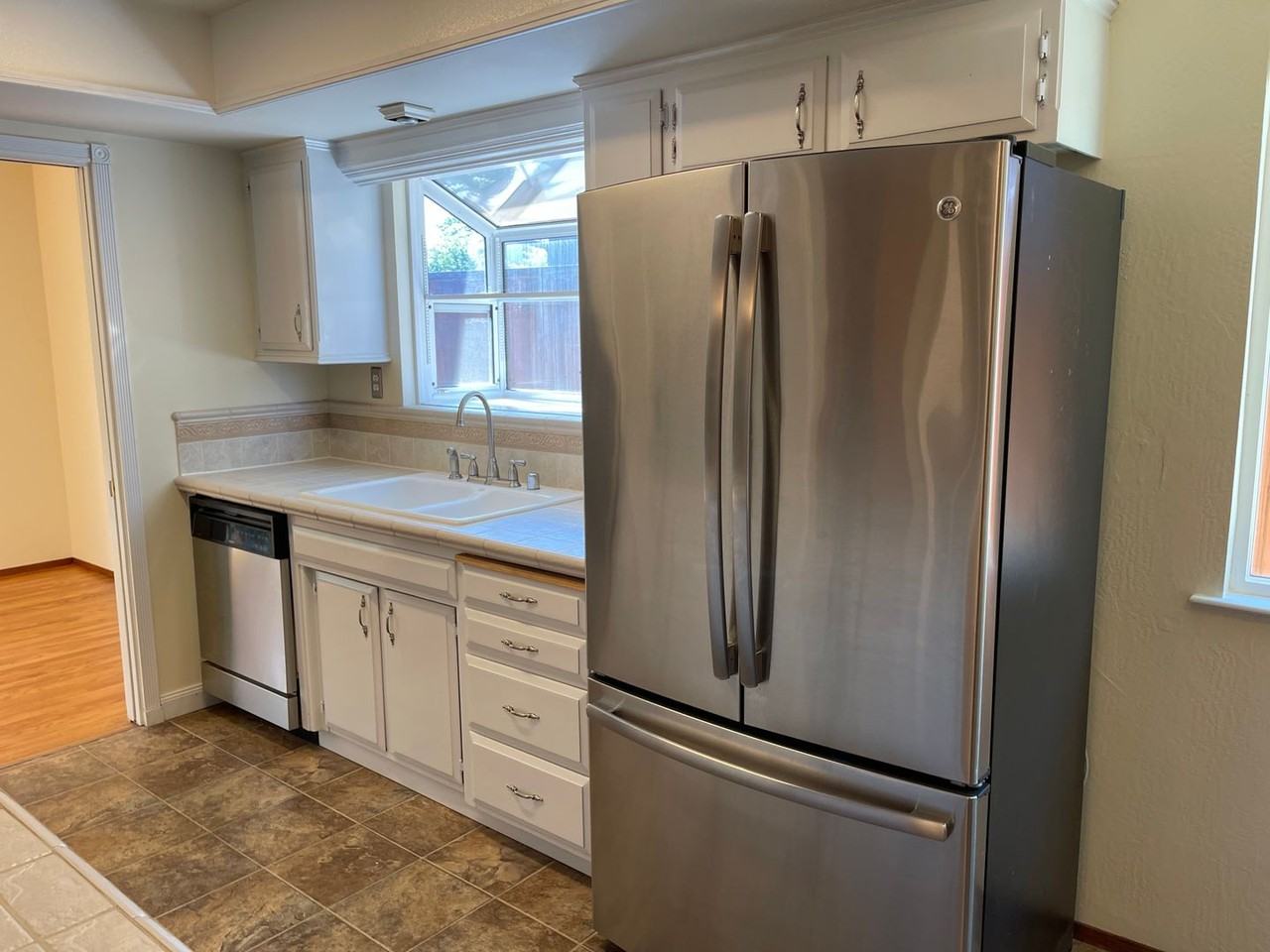 1428 Roselli Dr - Photo 2 of 19