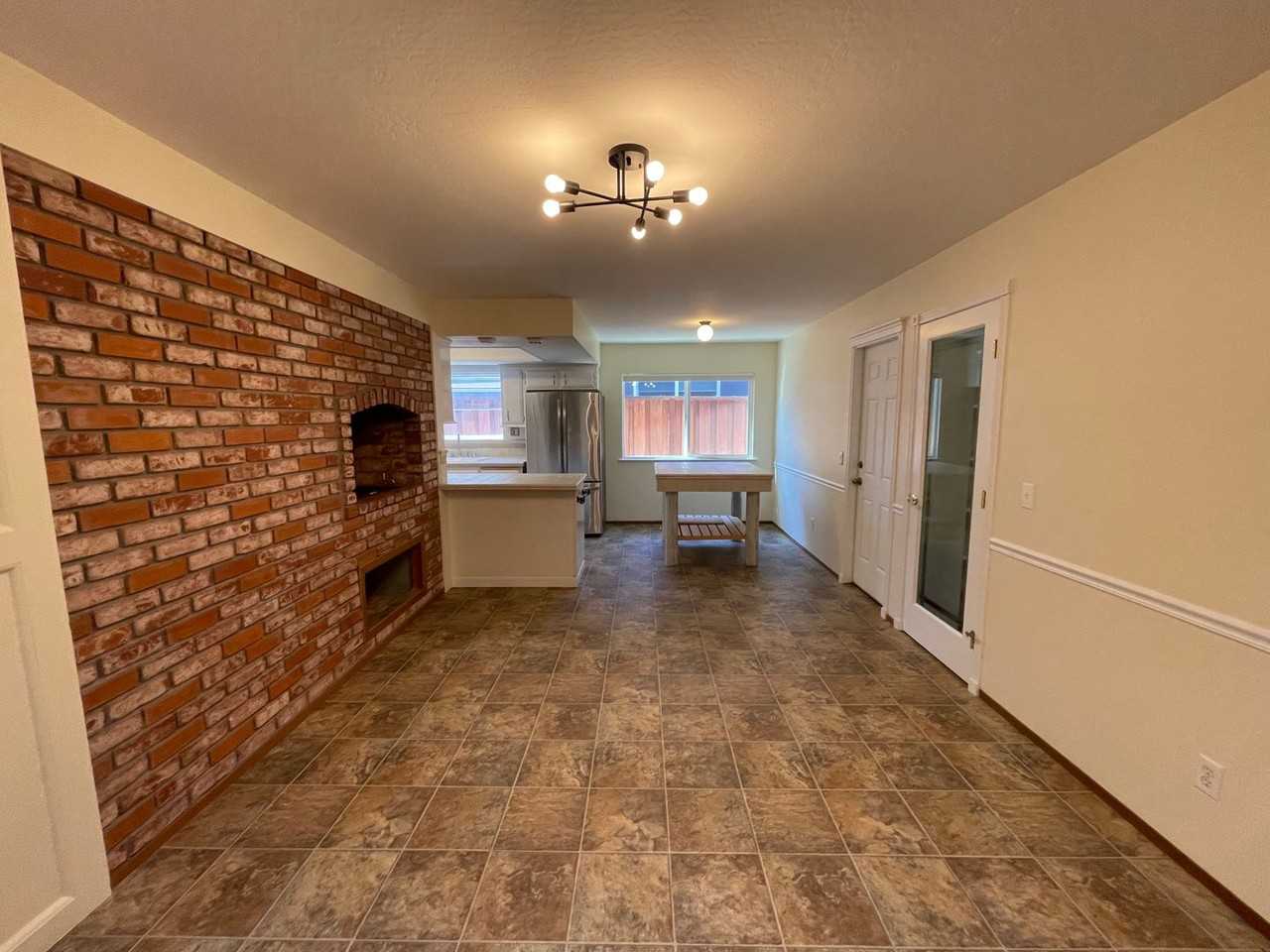 1428 Roselli Dr - Photo 6 of 19