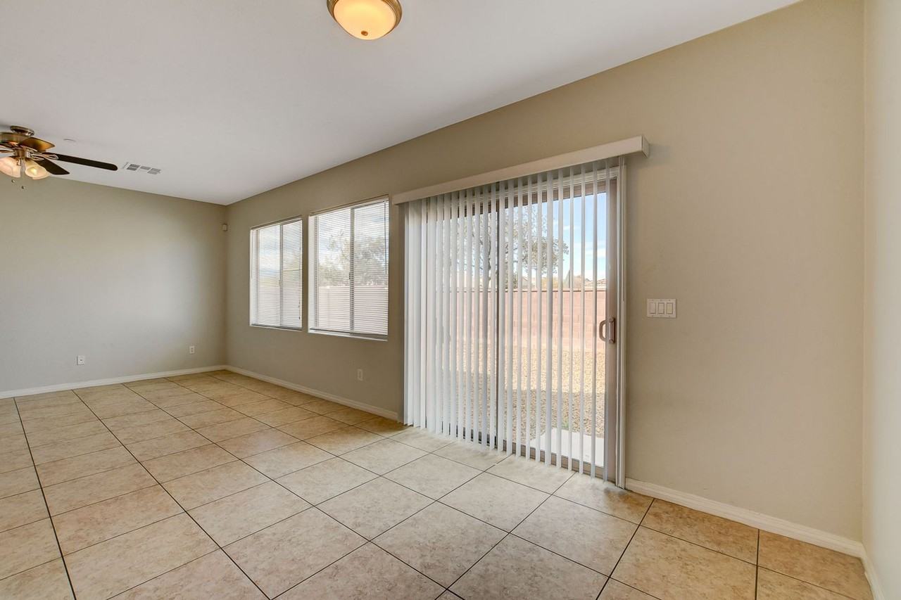 4020 Thomas Patrick Ave - Photo 4 of 32