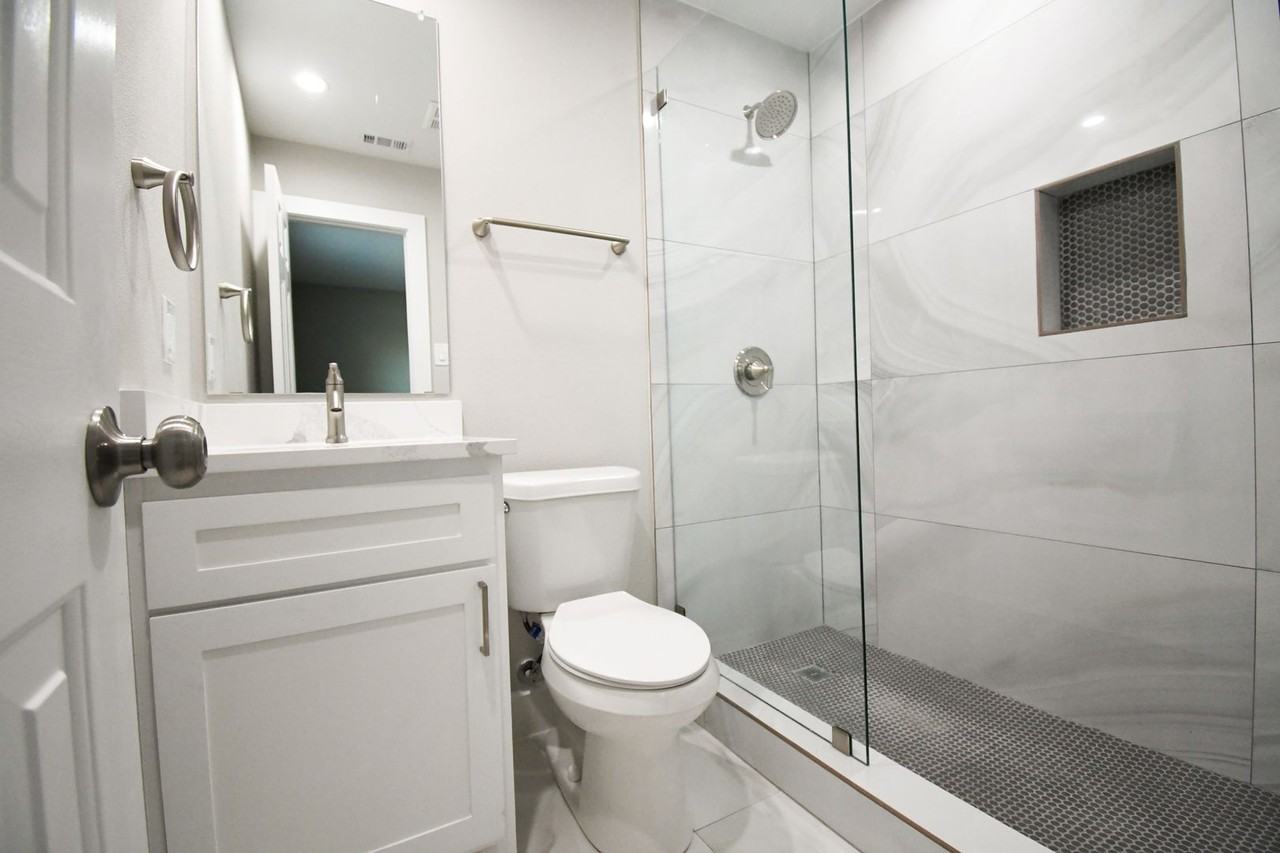 2805 Cornell Cir