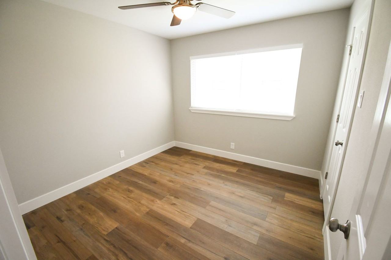 2805 Cornell Cir - Photo 7 of 16