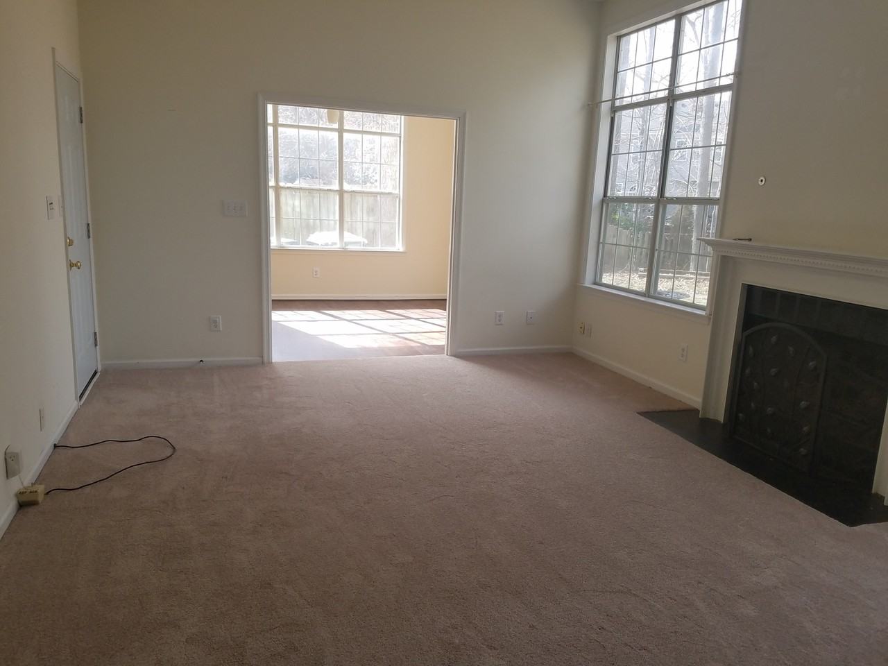 807 Lantern Pl - Photo 3 of 5