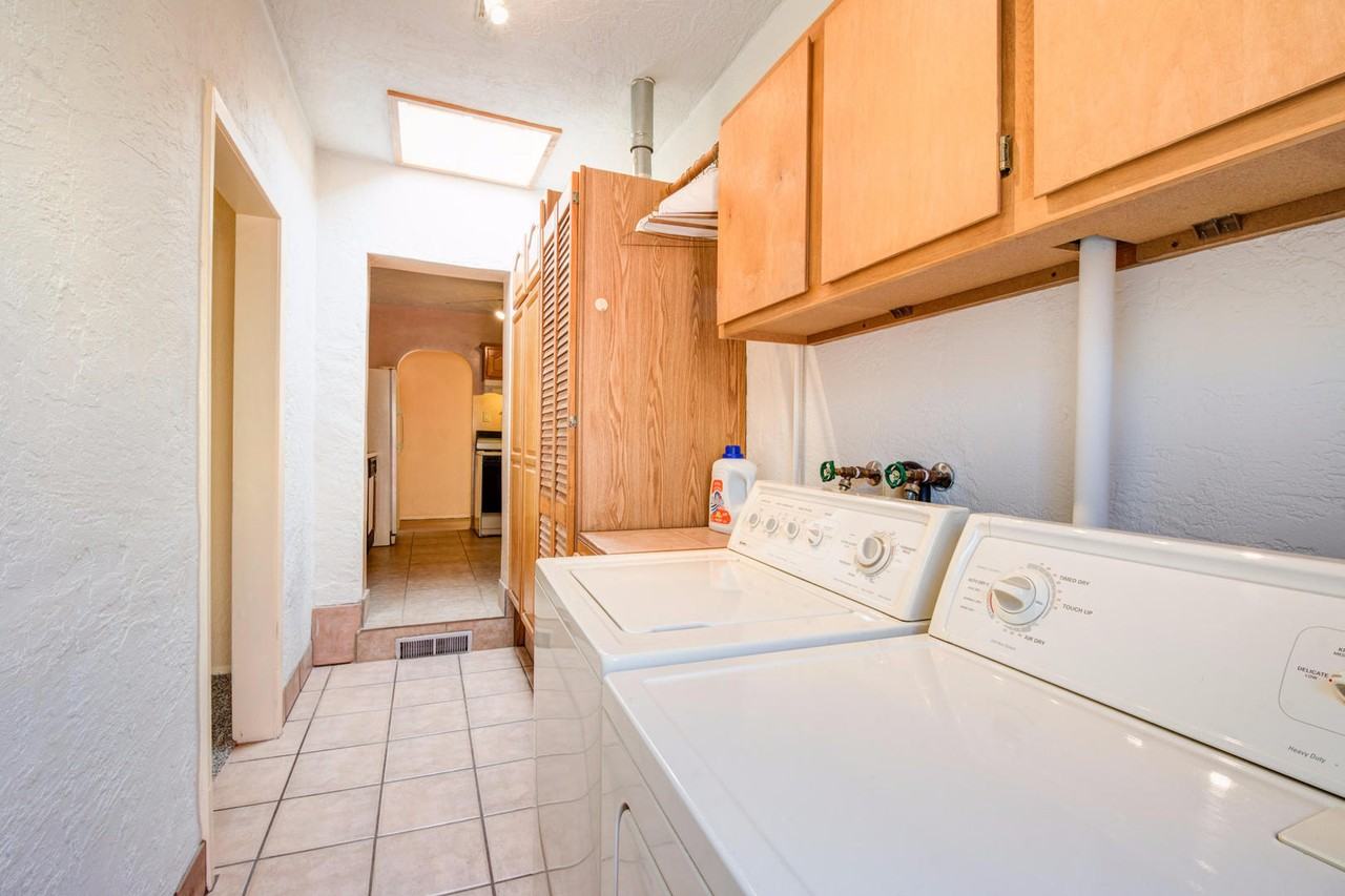 1804 Illinois St Ne - Photo 5 of 22