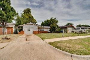 featured image of 3005 Sw 52nd Pl