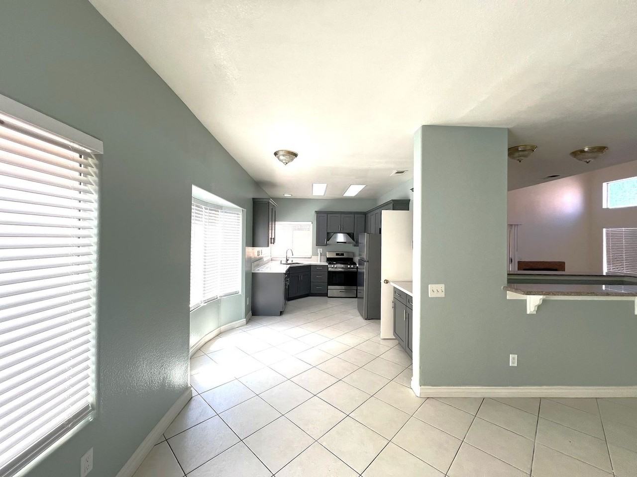 16547 War Cloud Dr - Photo 3 of 37