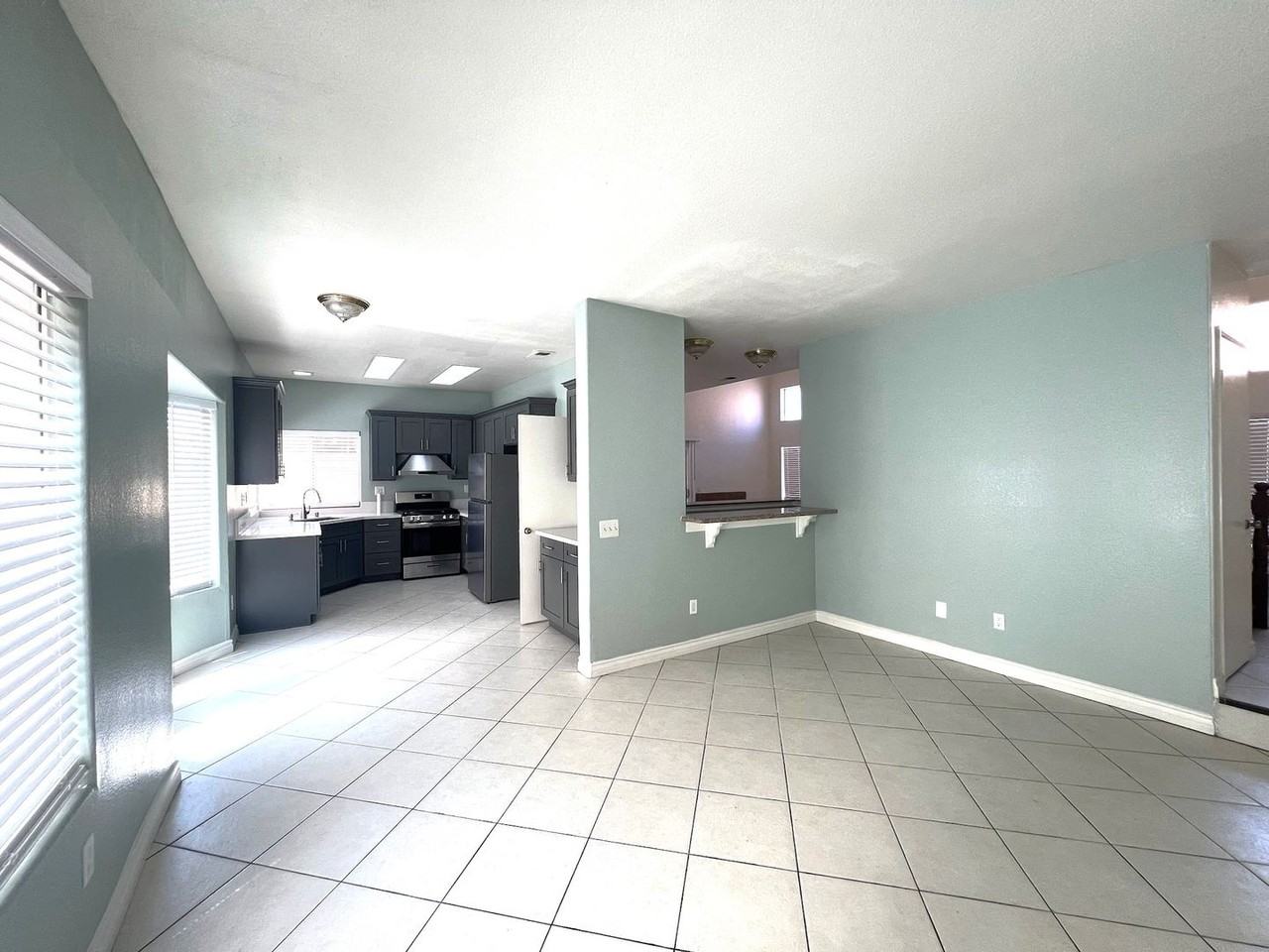 16547 War Cloud Dr - Photo 4 of 37