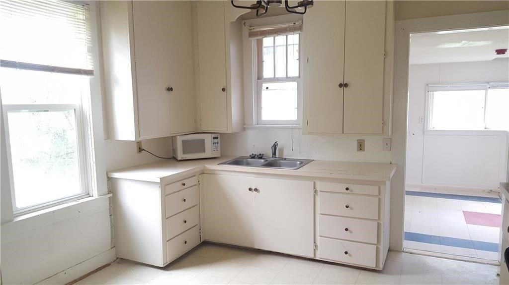 1331 Lake Elmo Dr - Photo 3 of 8