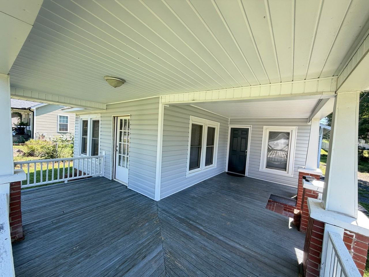 918 Laura Ave - Photo 2 of 18