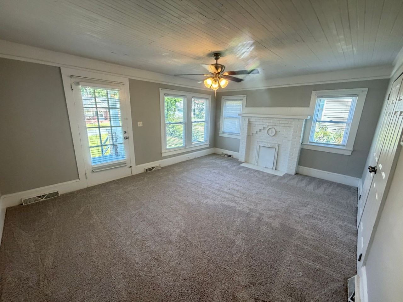 918 Laura Ave - Photo 5 of 18