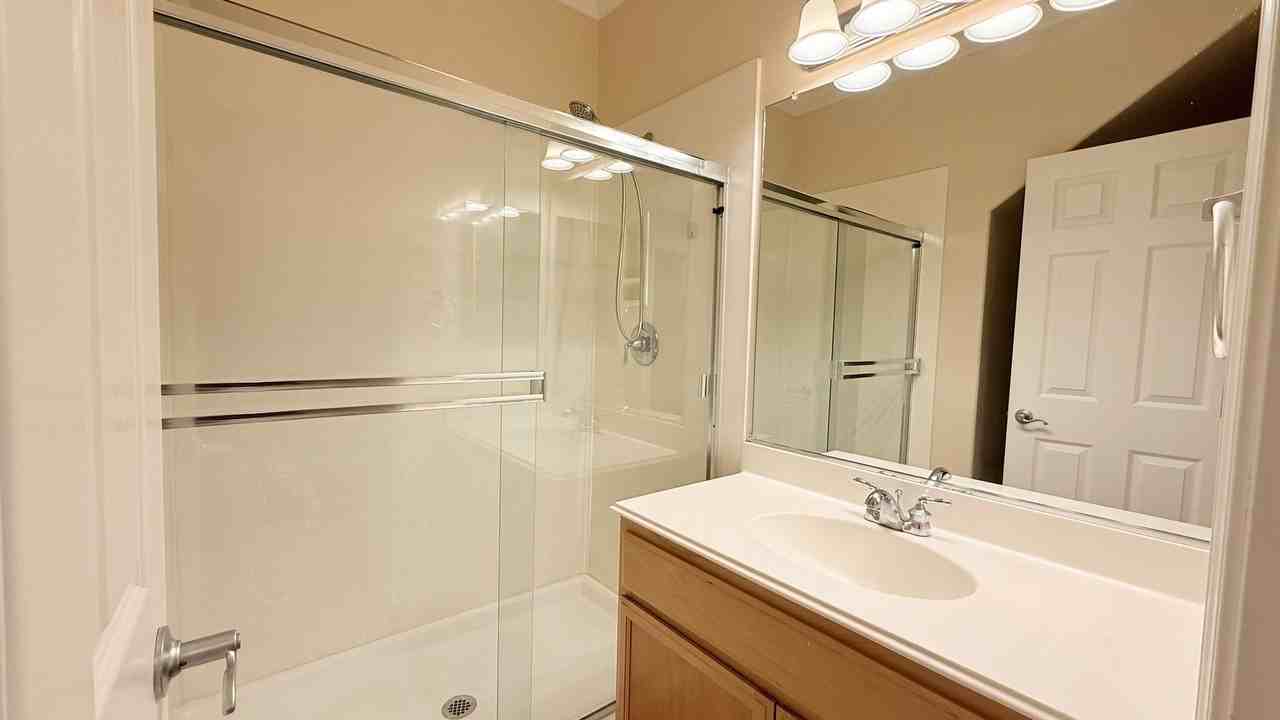 304 Karelian St - Photo 7 of 48
