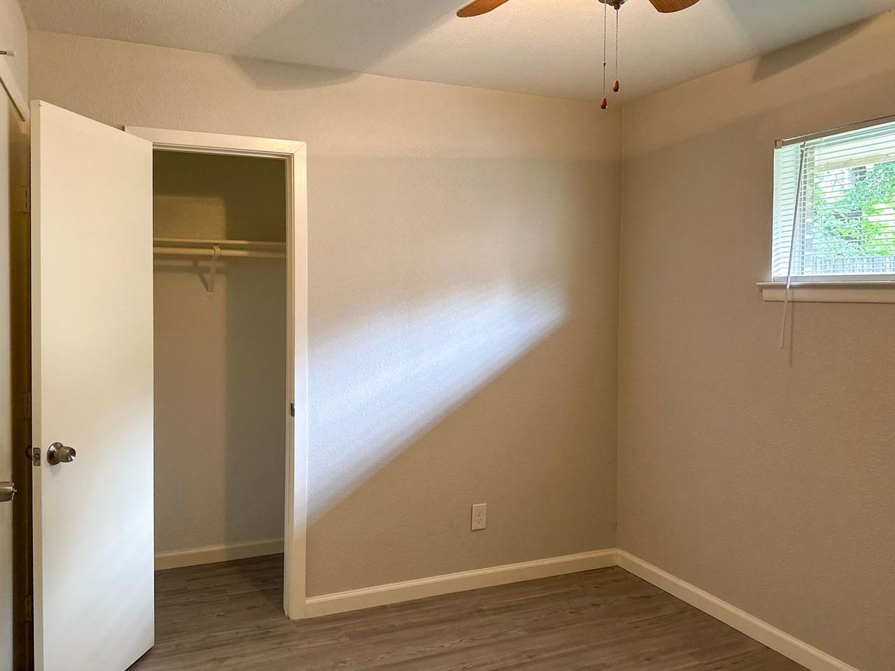 55031 Sandy Cir - Photo 6 of 37
