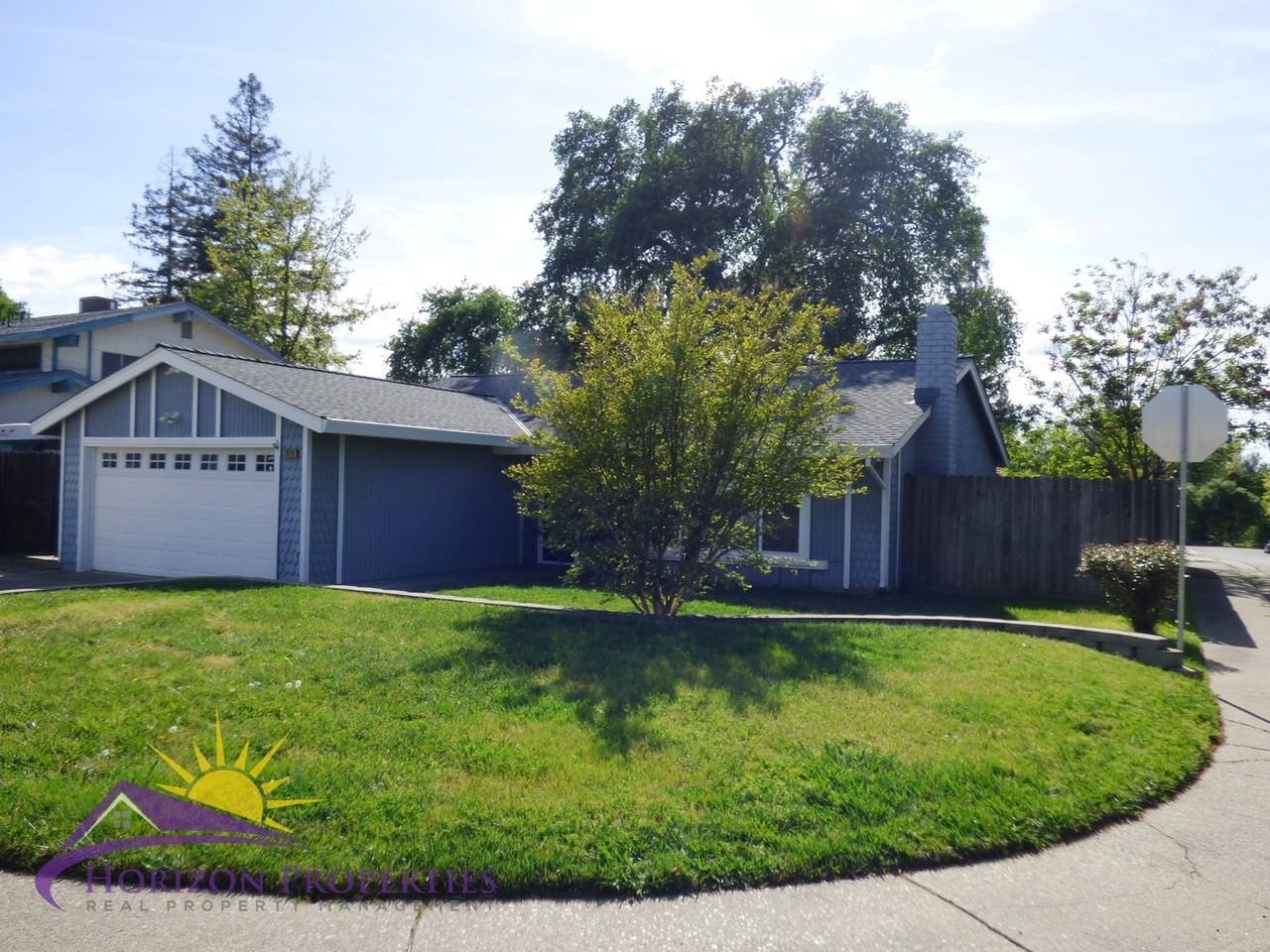 7928 Garry Oak Dr - Photo 2 of 32