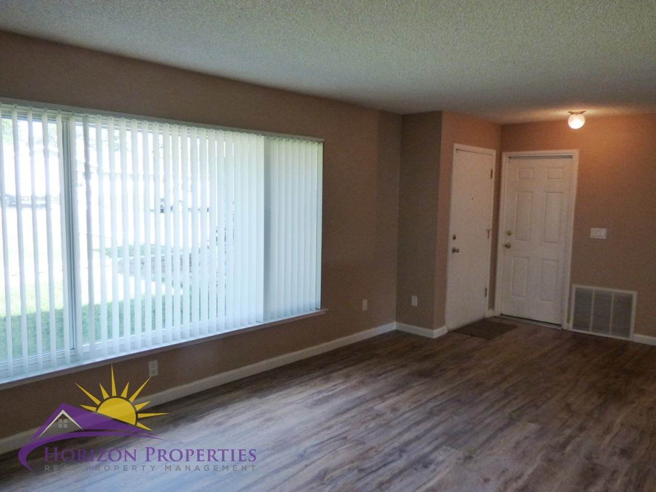7928 Garry Oak Dr - Photo 5 of 32