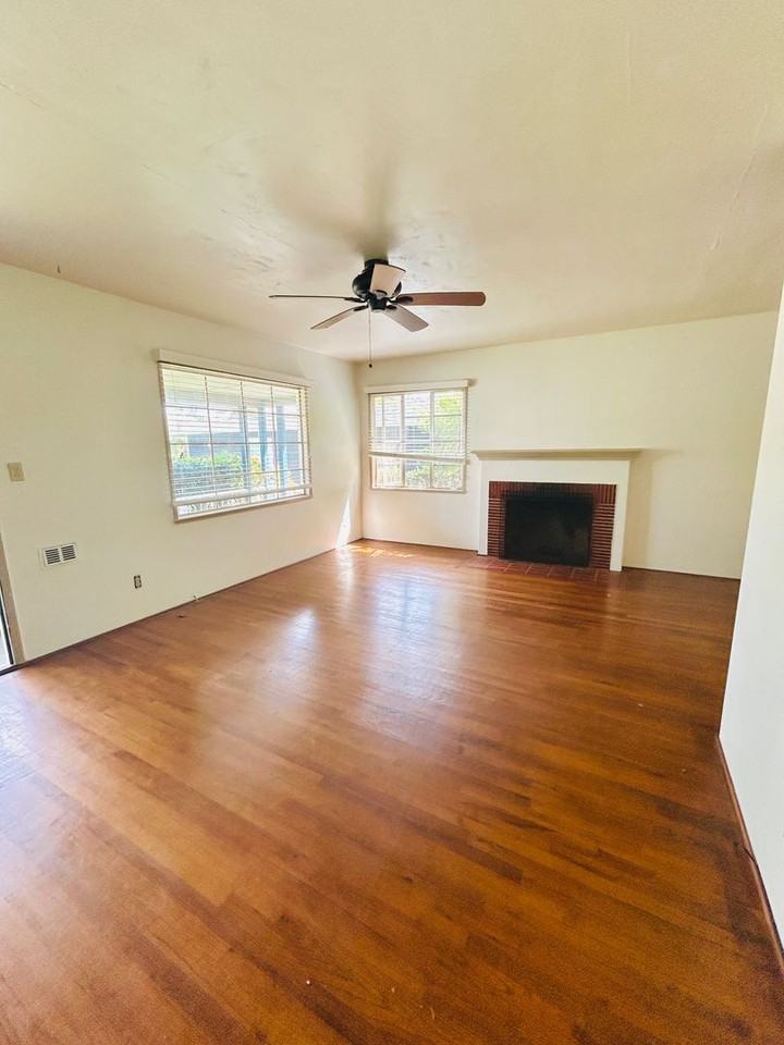 427 Palomar Ave - Photo 2 of 18