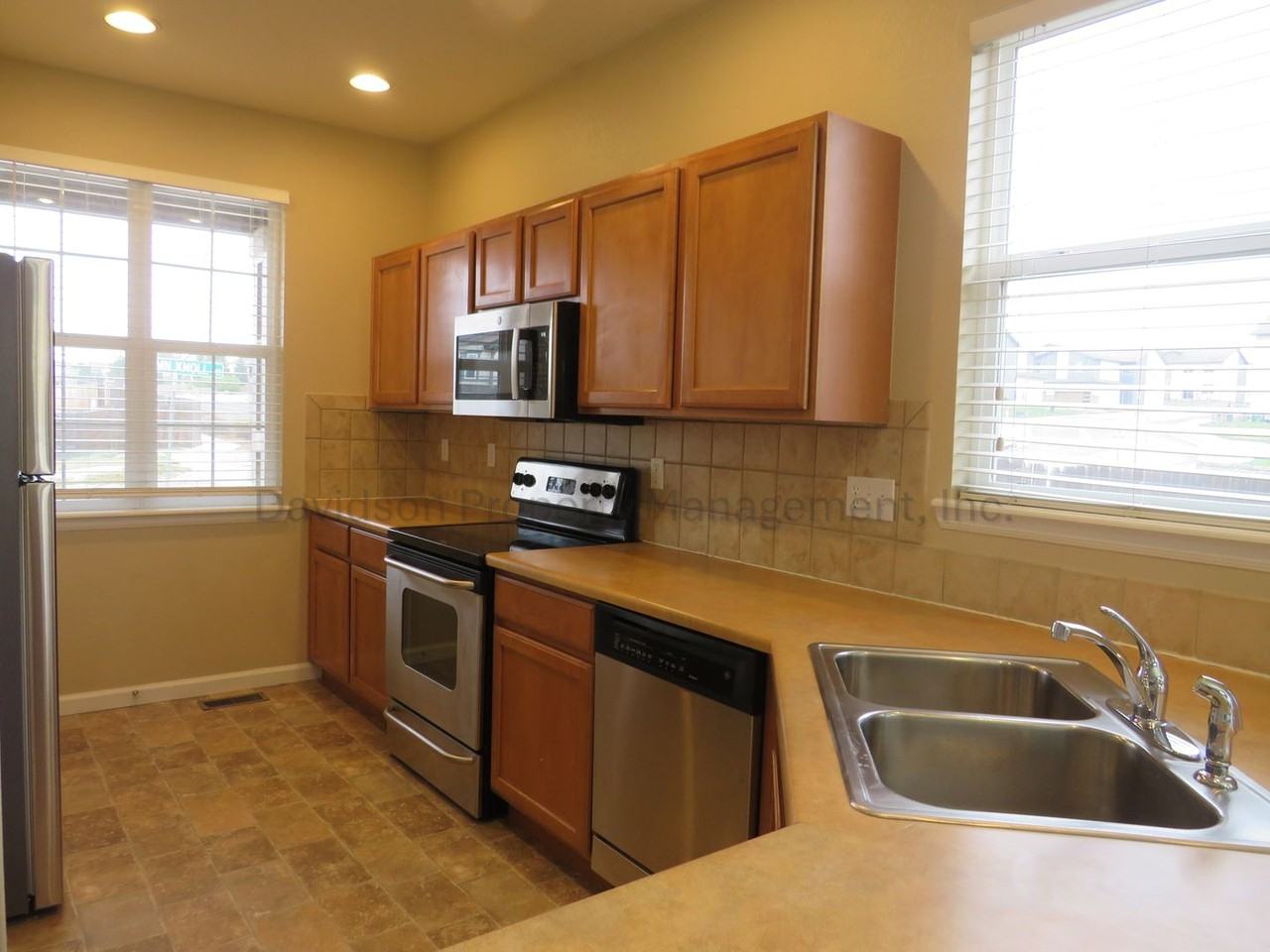 7641 Autumn Knoll Dr - Photo 3 of 13